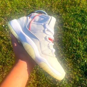 Air Jordan 11 Retro “Platinum Tint”